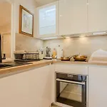 아파트 Bright A-c With Sea View - *