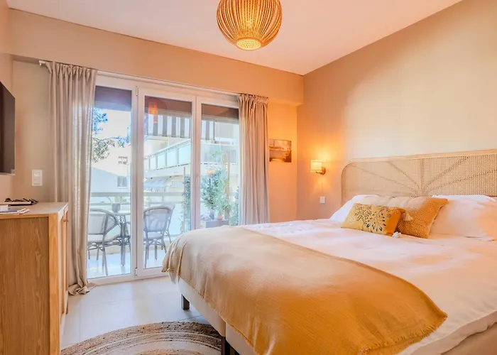 Bright A-c With Sea View - * Antibes