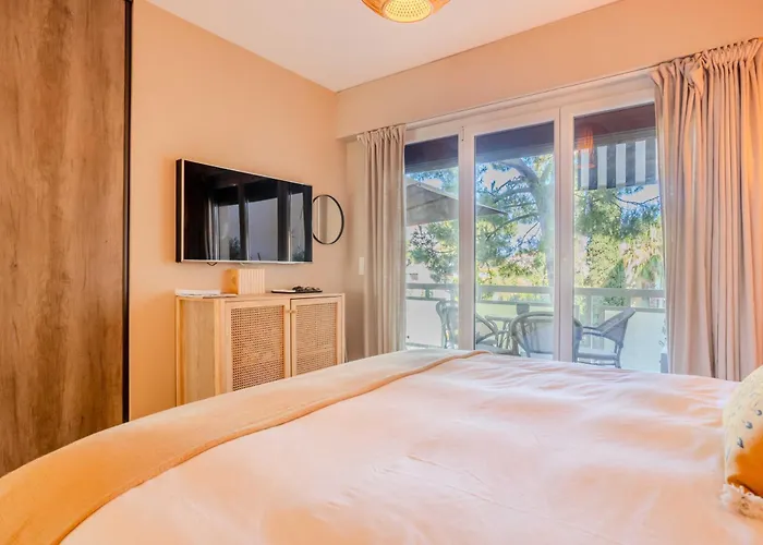 Bright A-c With Sea View - Apartment *