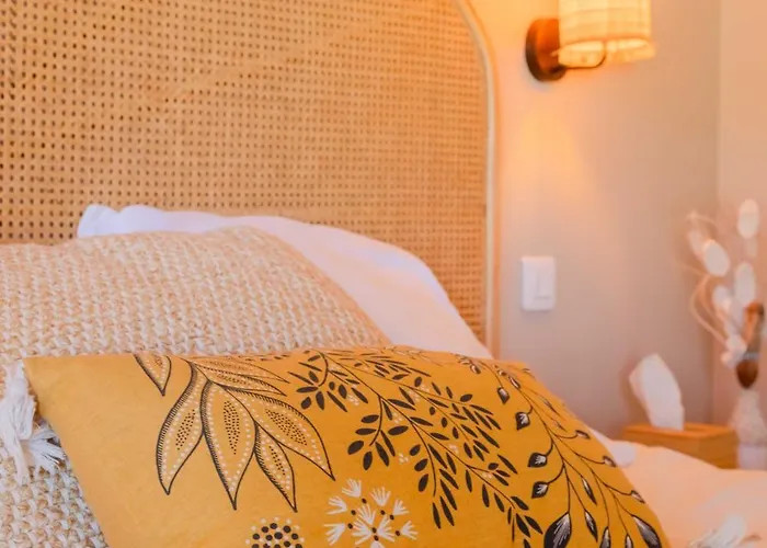 Bright A-c With Sea View - Apartment *